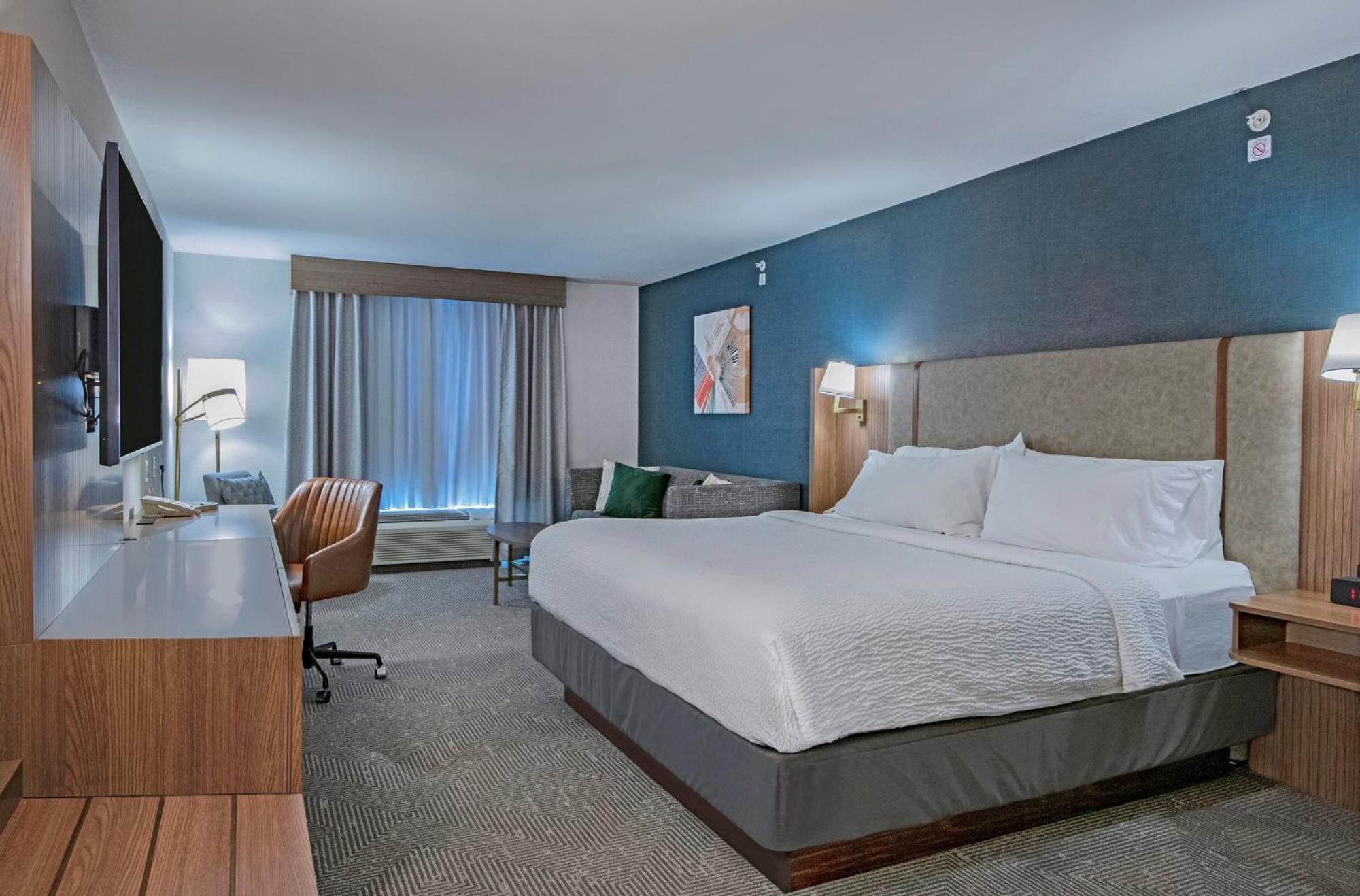 Holiday Inn Hotel And Suites-Kamloops By Ihg Екстериор снимка