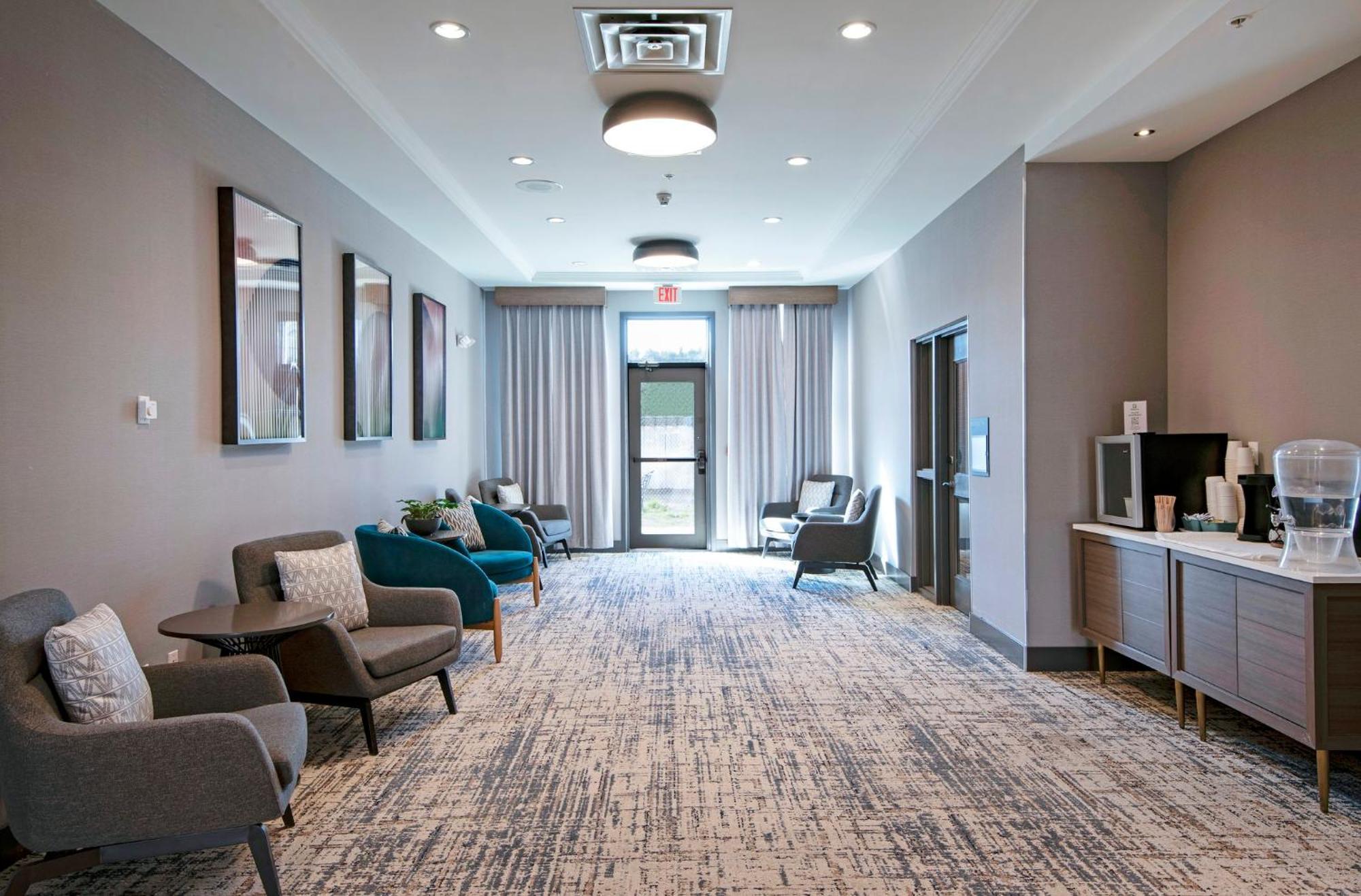Holiday Inn Hotel And Suites-Kamloops By Ihg Екстериор снимка